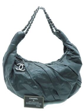 CHANEL Black Crinkled Leather Shoulder Hobo with chain croissant